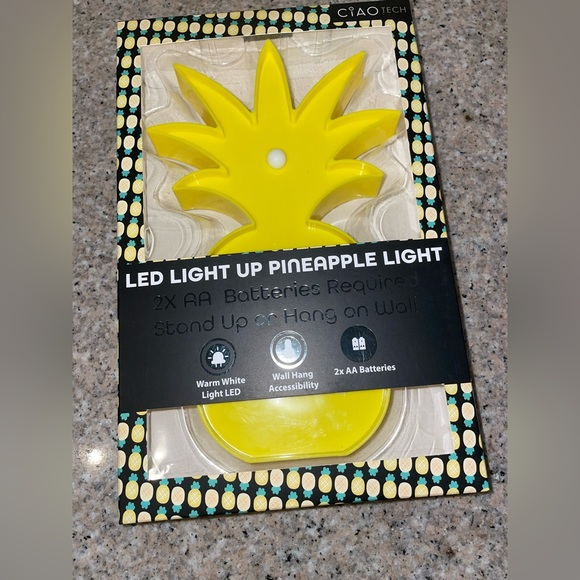 Led Pineapple Light - Picture 2 of 4